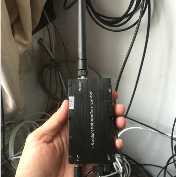 1.2G 8W Wireless Audio Video AV Transmitter