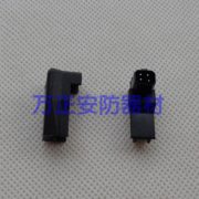 Automatic aperture plug